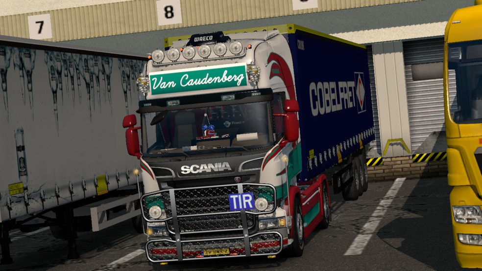 Image by justincortenbach