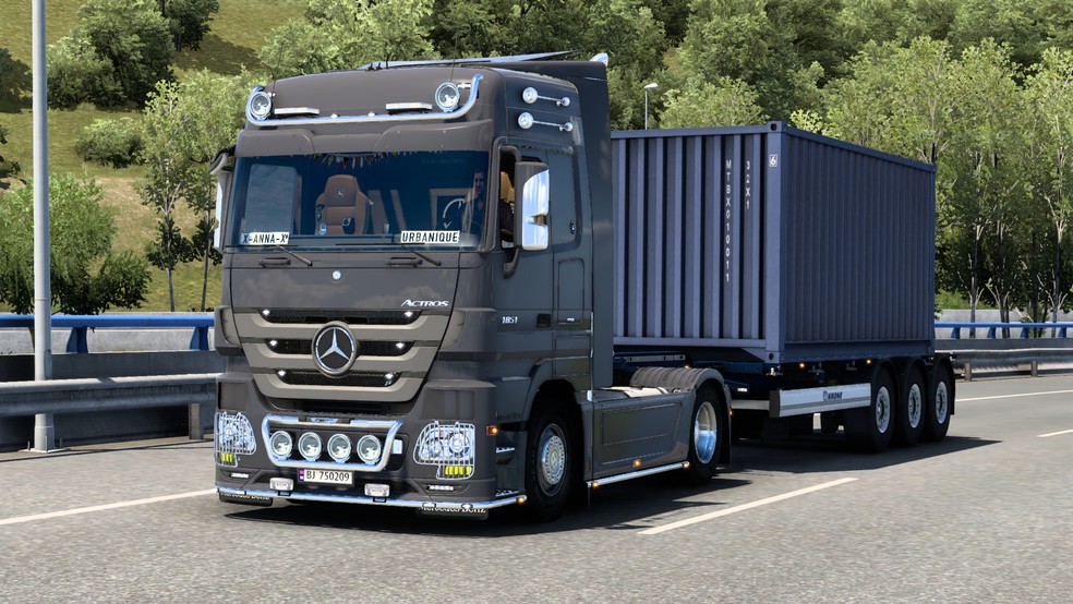 Image by urbanique75