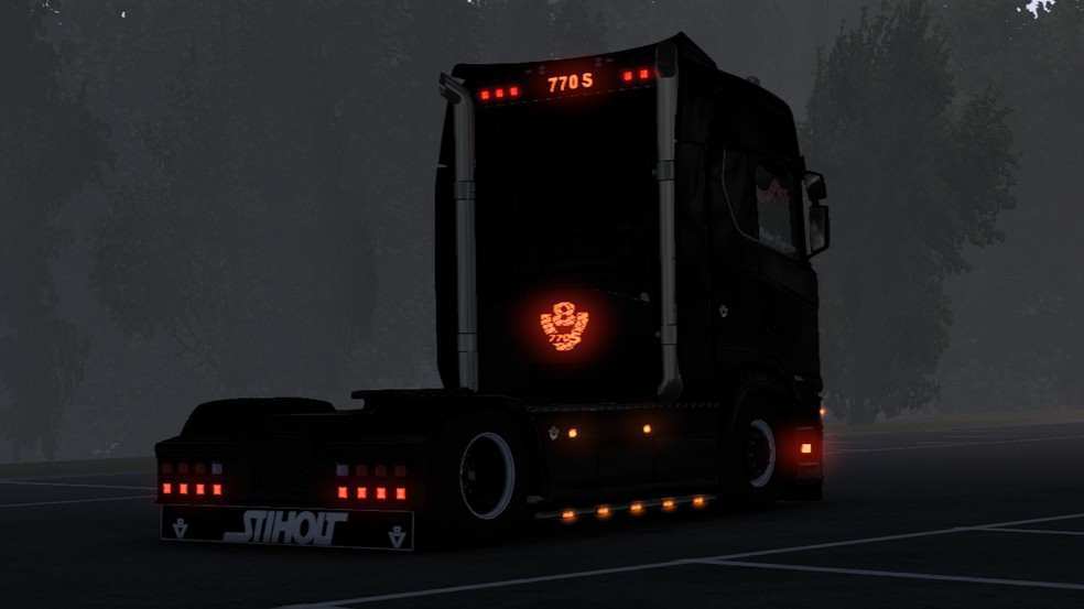 Image by basvandekken