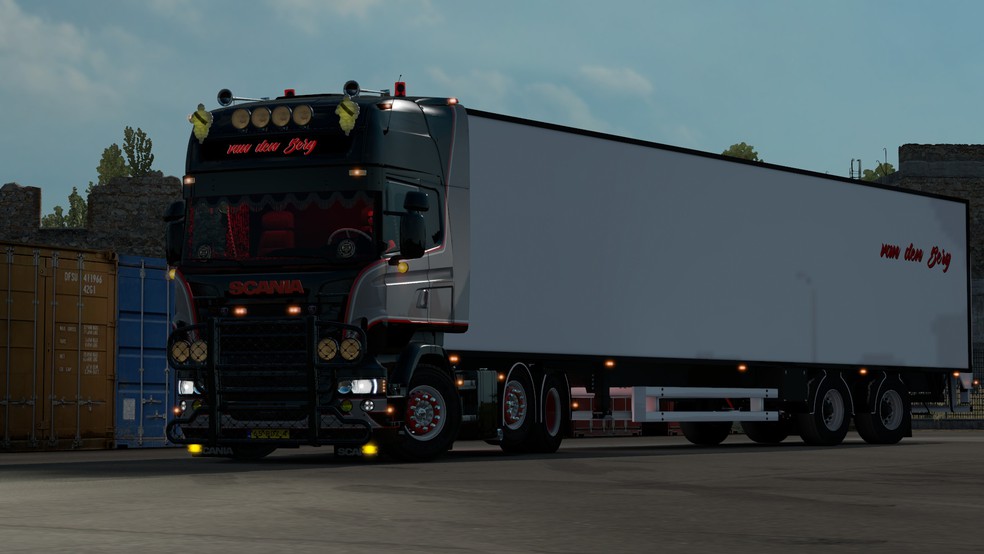 Image by robbevandenberg