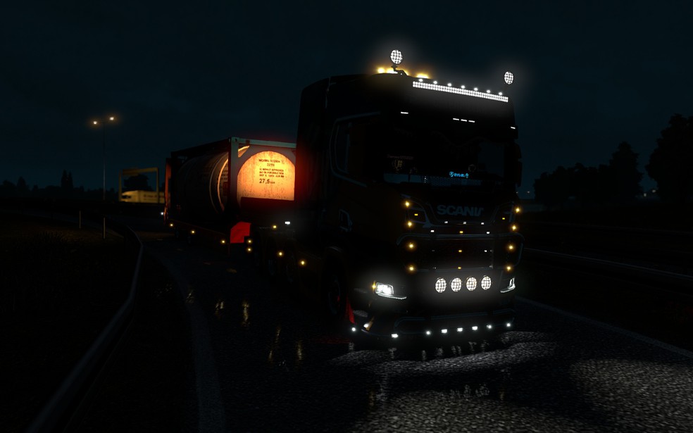 Image by DragoBruder