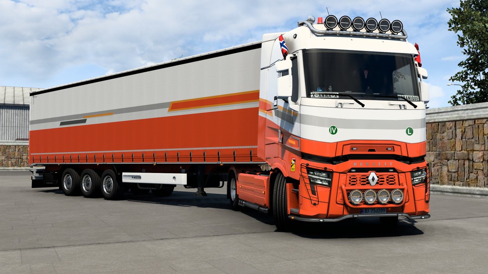 Image by urbanique75