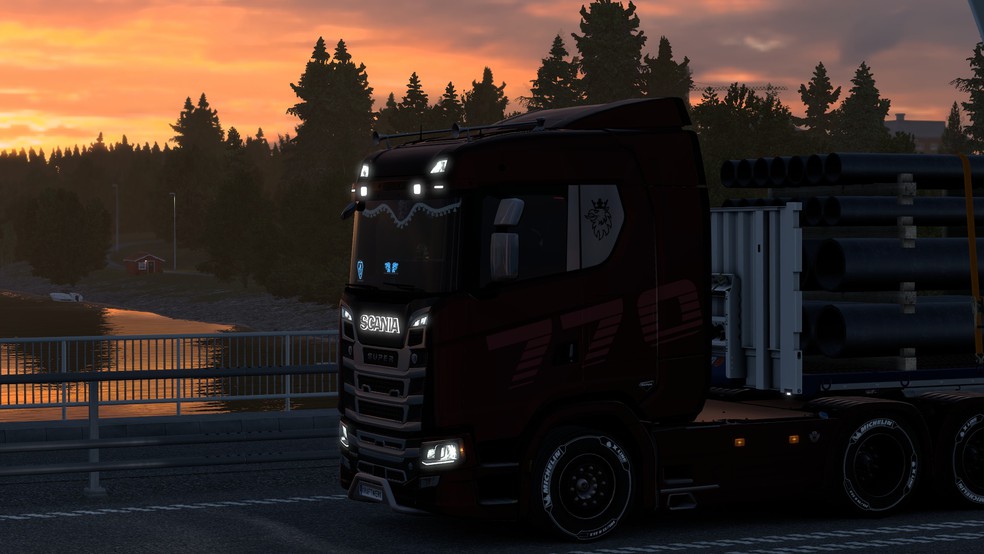 Image by RoundTheBend6