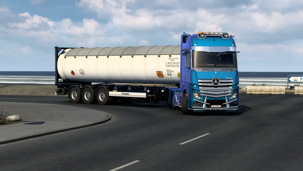 Image by andresbolso11