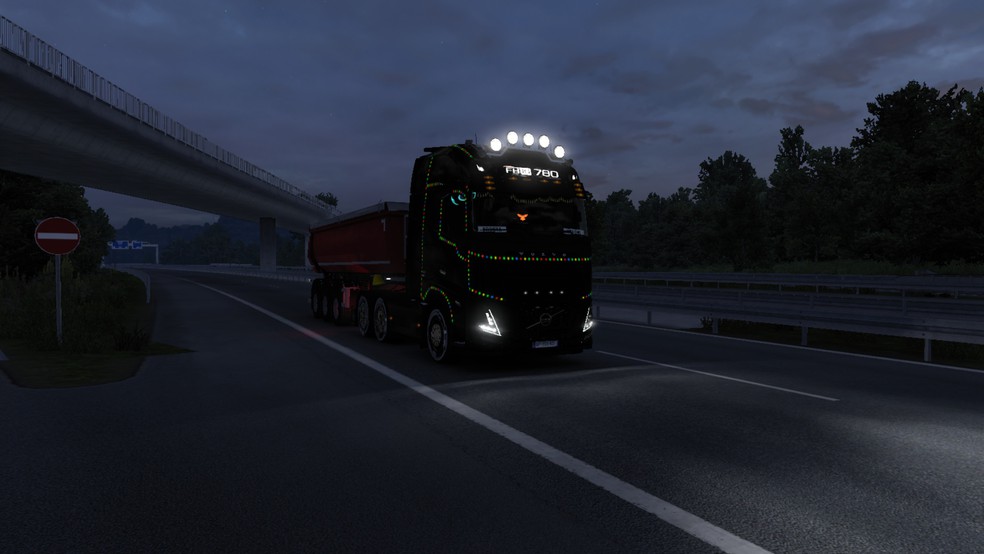 Image by NanGongHeYu