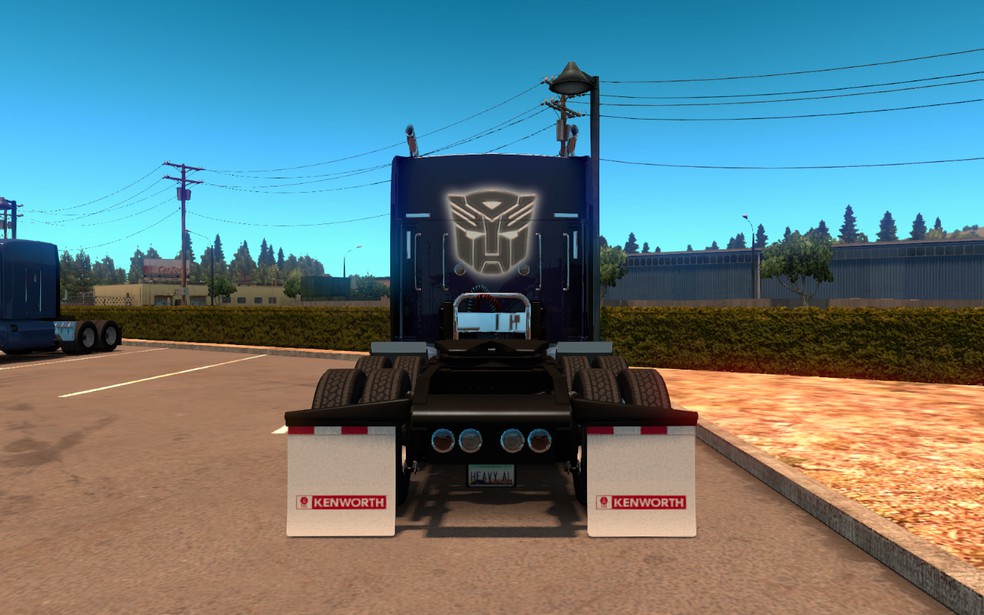 Image by alexthetrucker