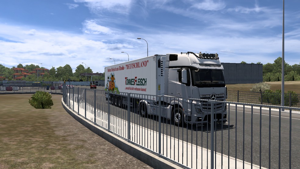 Image by thomasthamrt