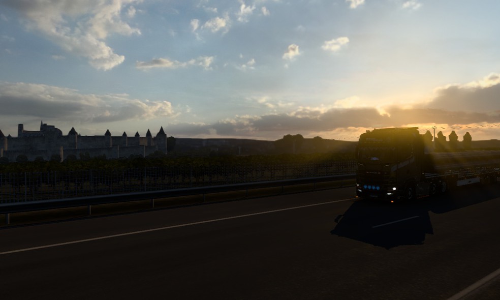 Image by kavarumehike