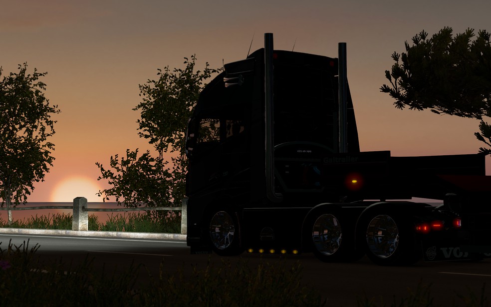 Image by MinimalTango