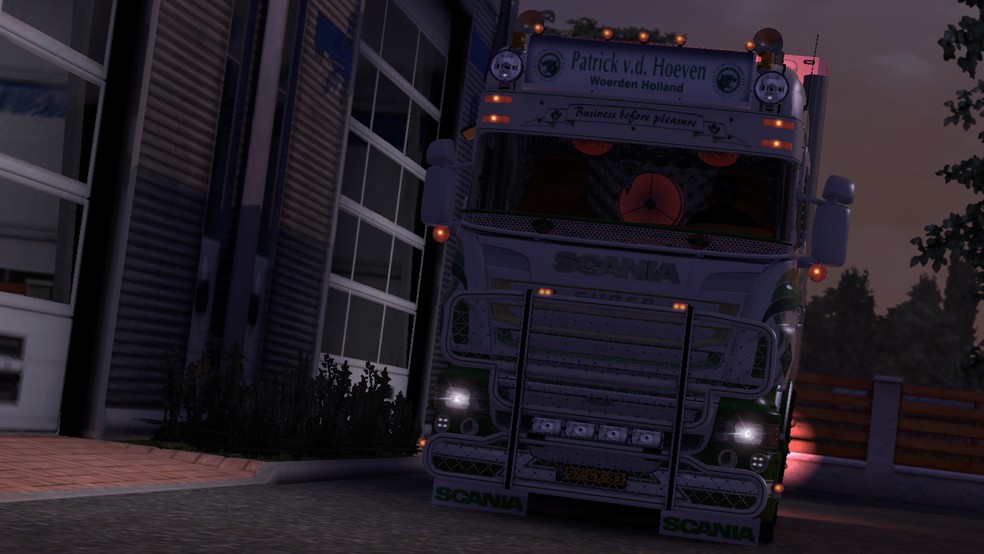 Image by V8RUBBERDUCKV8