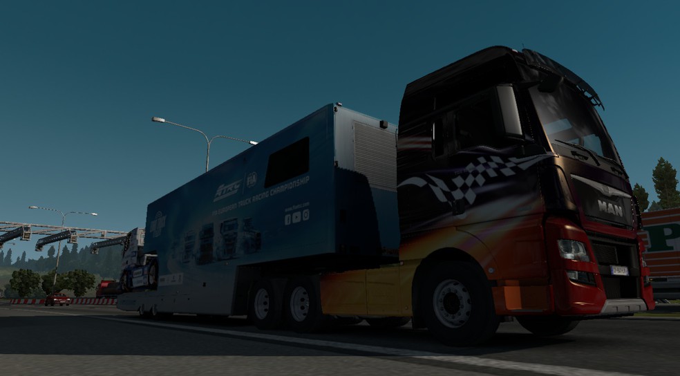 Image by danbyization