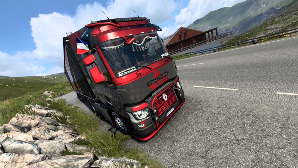 Image by raphtouil
