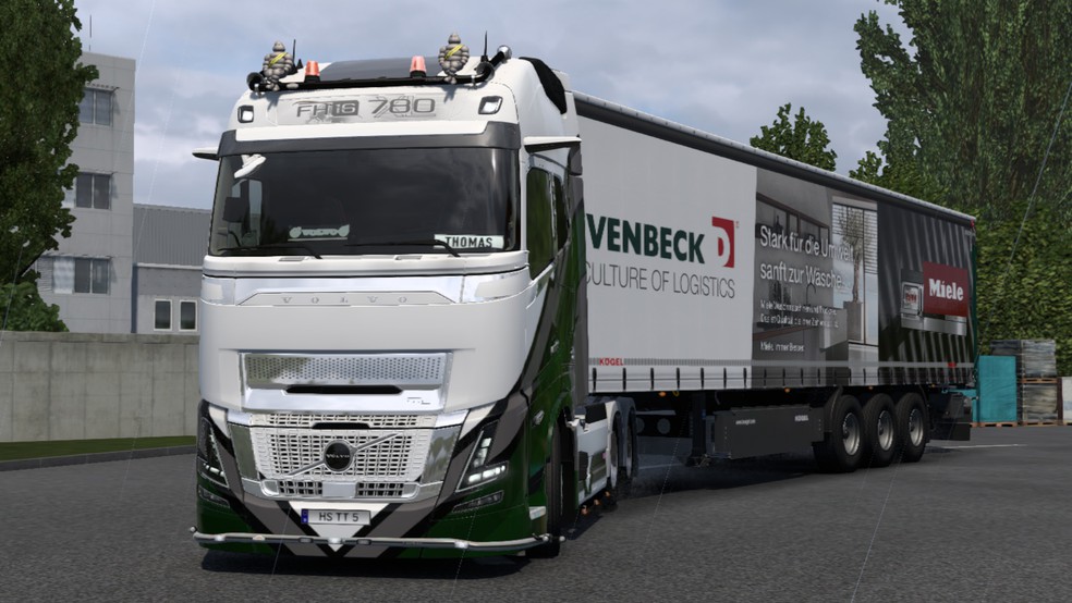 Image by thomasthamrt