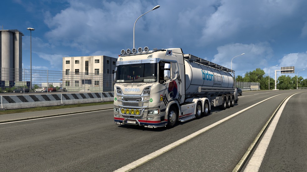 Image by urbanique75