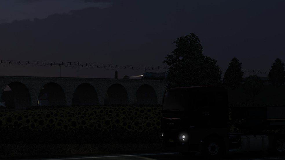 Image by OlegSambuka