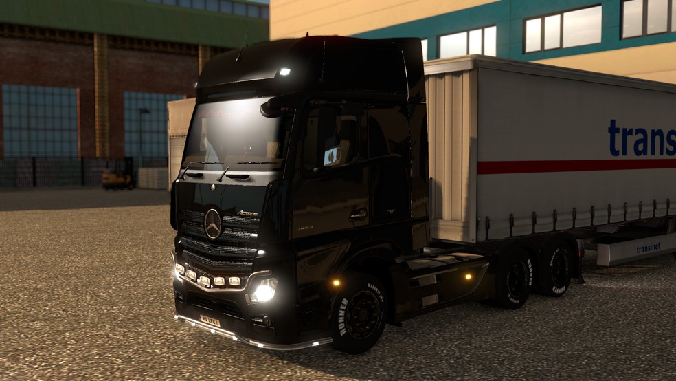 Image by HoLeeSchitt