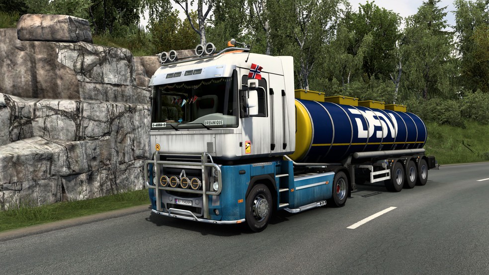 Image by urbanique75