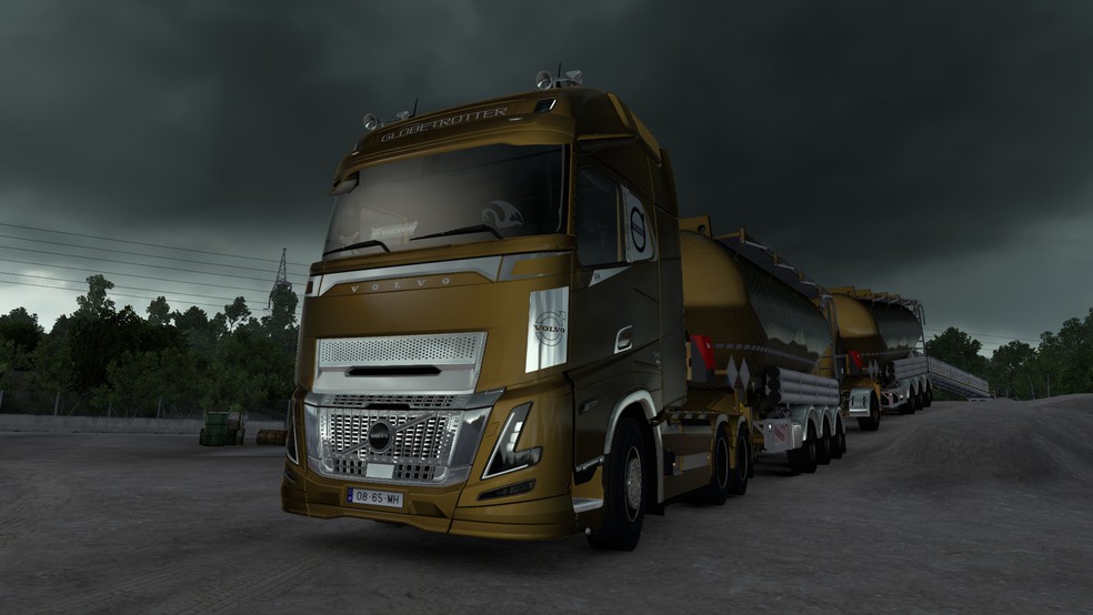 Image by juicyRoyalty