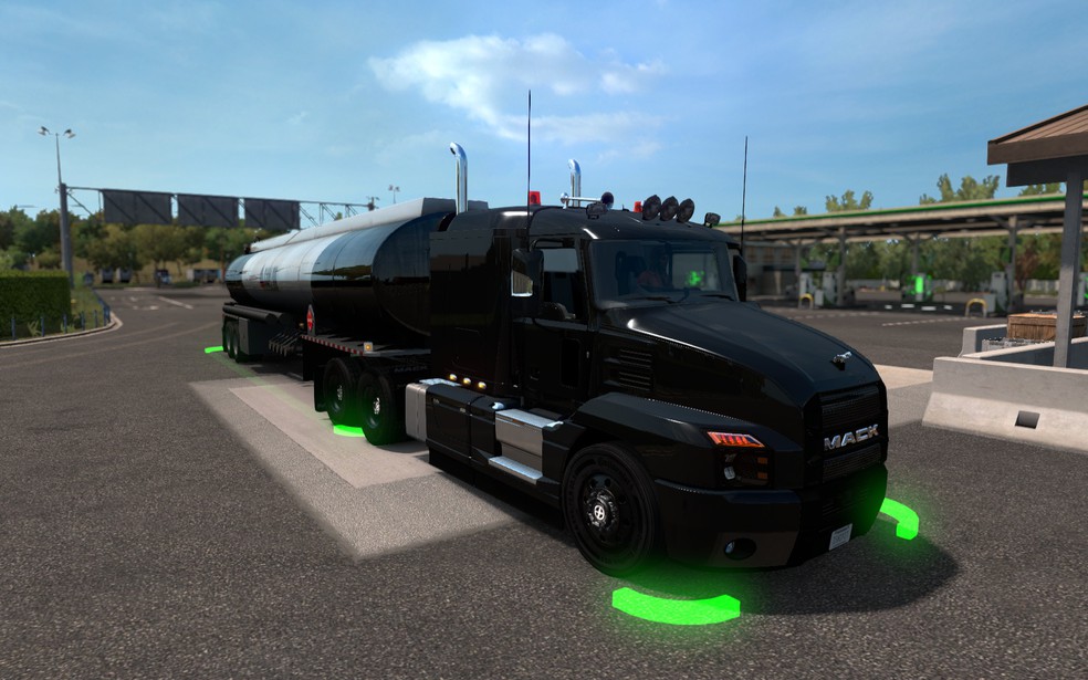 Image by Holesinshoes