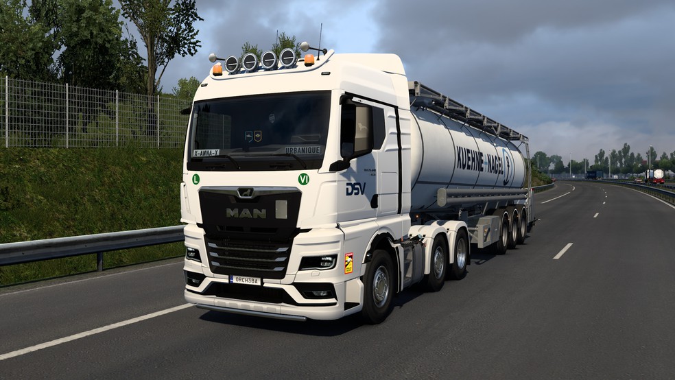 Image by urbanique75