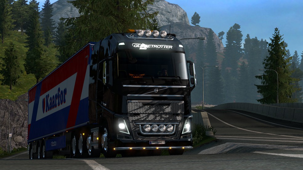 Image by SebasKitsune