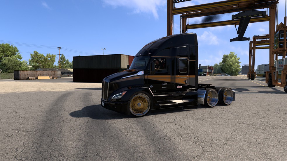 Image by robcolenka923