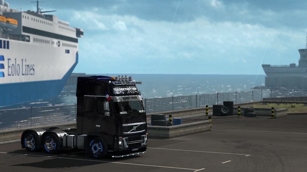 Image by andresbolso11