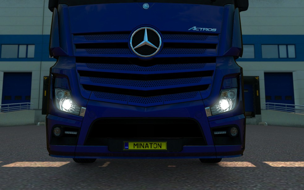 Image by minaton