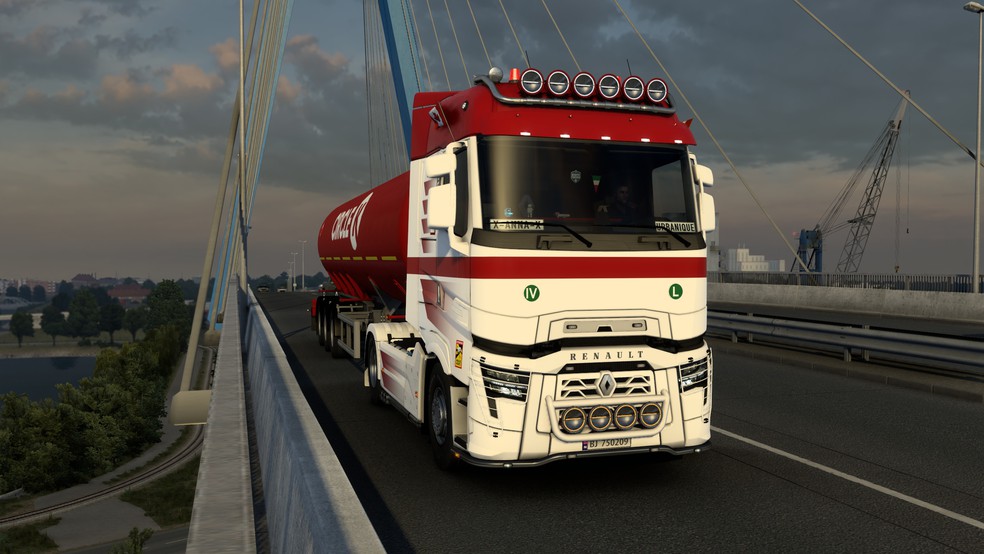 Image by urbanique75