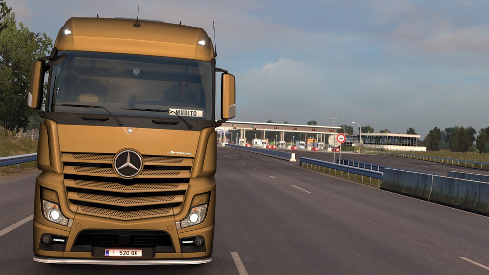 Image by XavierQuerol