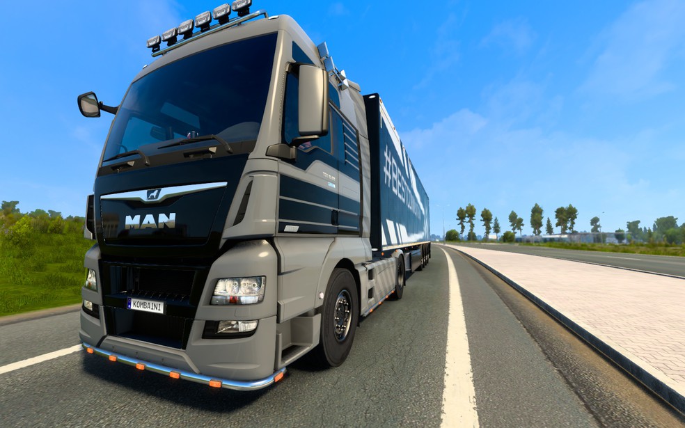 Image by CombineCrusher