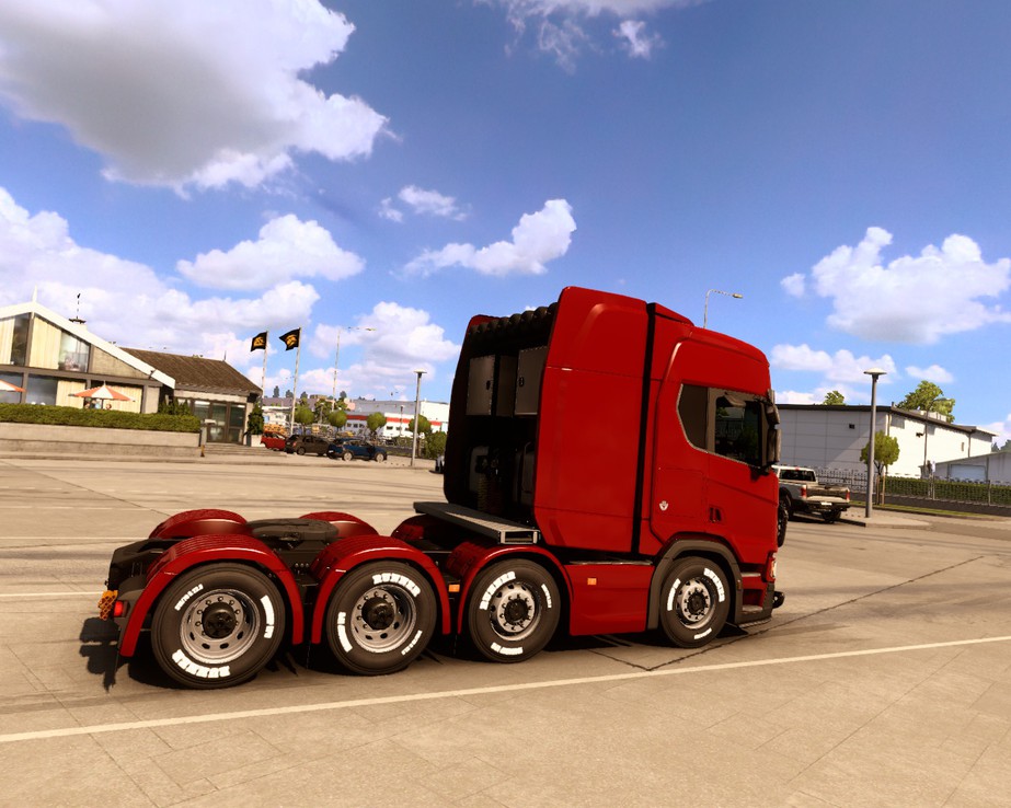 Image by Jollaholisti