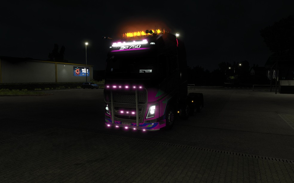 Image by SayaJeanson