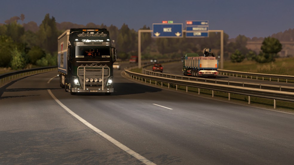 Image by andresbolso11