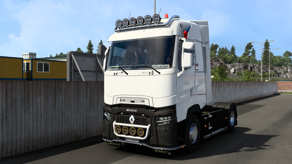 Image by urbanique75