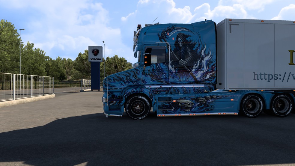 Image by ferrybrizee