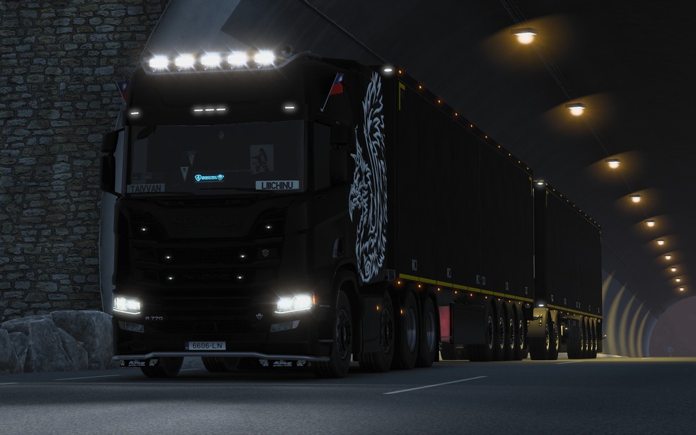 Image by easonlee810