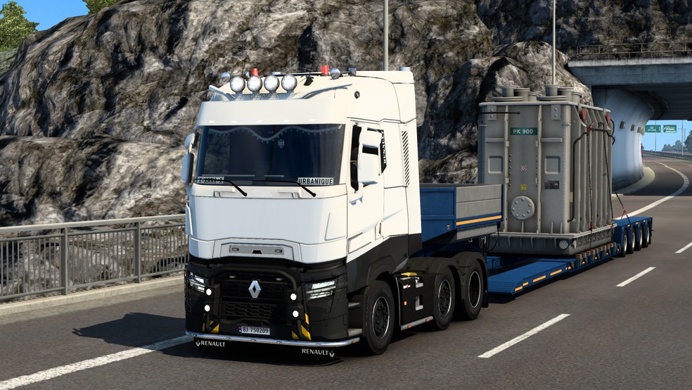 Image by urbanique75