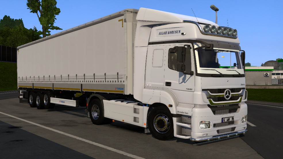 Image by Suleyman155