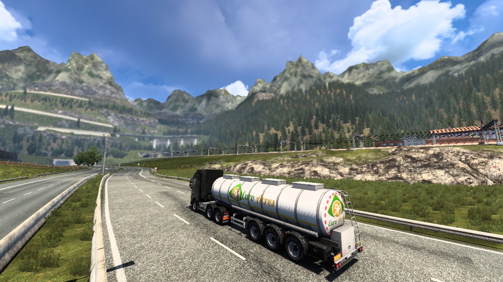 Image by jushkinTruck