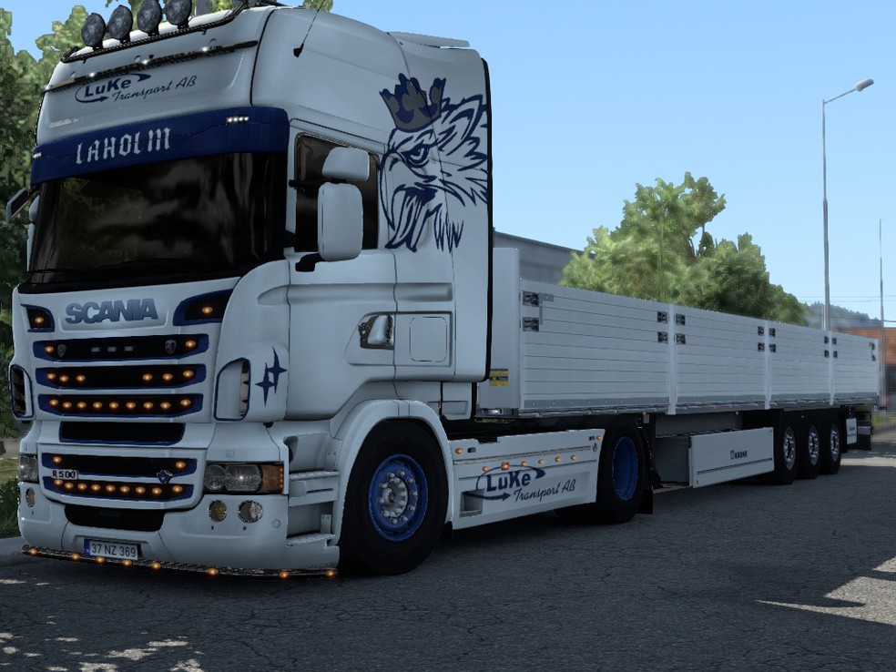 Image by bugaras
