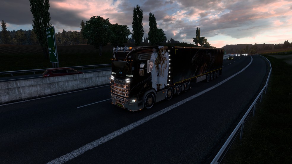 Image by Aaroncenator