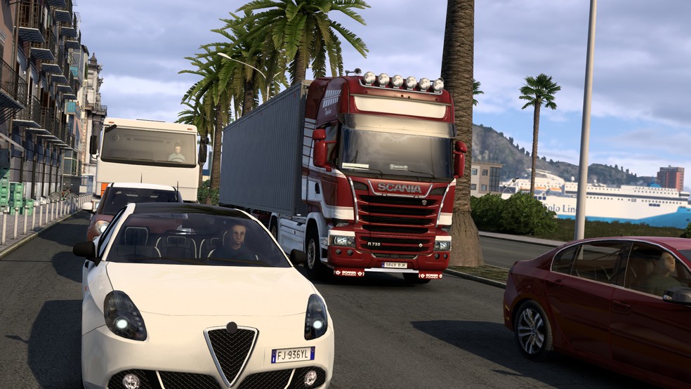 Image by ROGERTUNICA