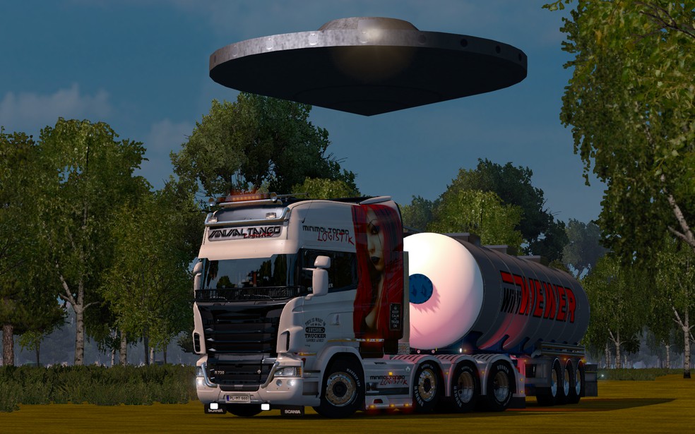 Image by MinimalTango