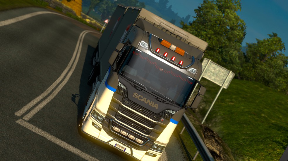 Image by MihaiTeodor