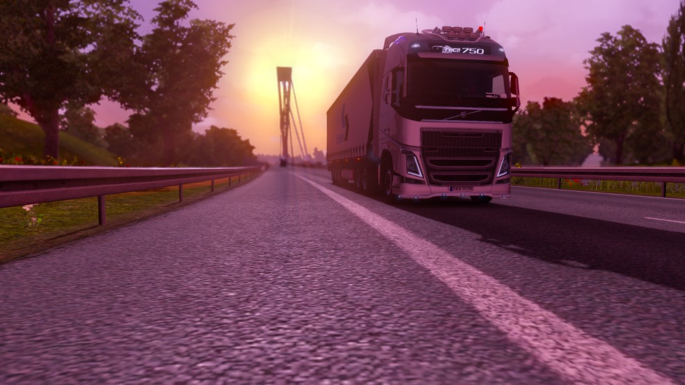 Image by komarskania