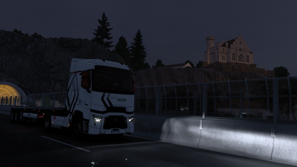 Image by V8Truck