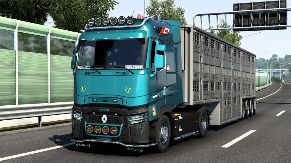 Image by urbanique75