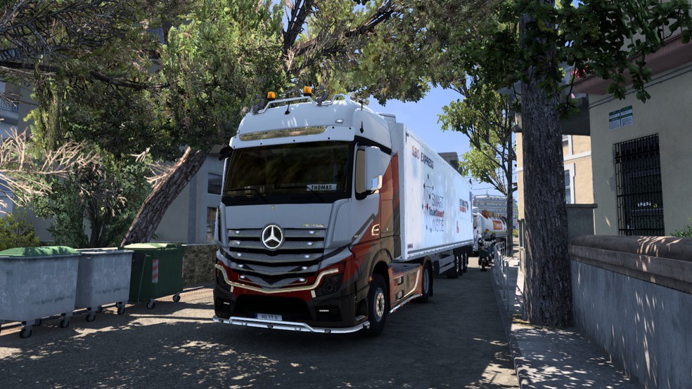 Image by thomasthamrt