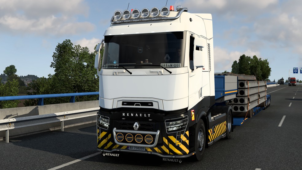 Image by urbanique75